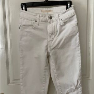 Levi’s white jeans